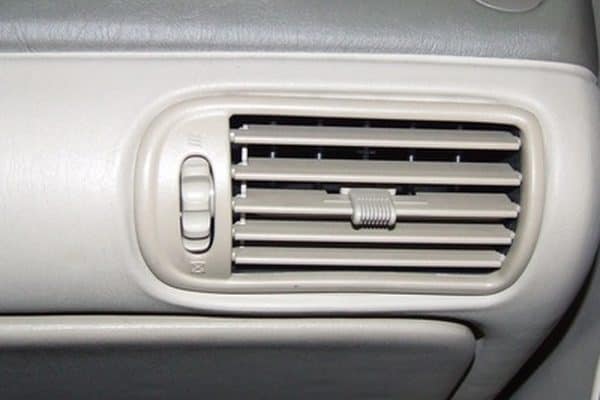 4 Signs Your Car Heater Core is Damaged