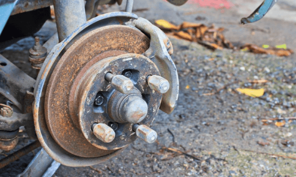 signs of a bad brake caliper Evanston IL